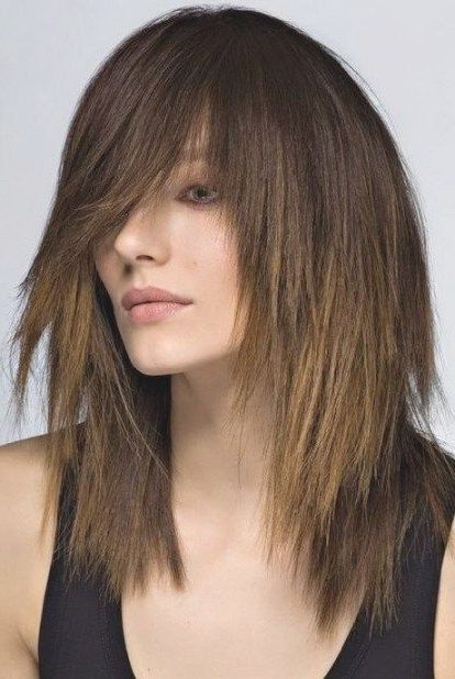 Coupe de Cheveux Mi Long Dégradé