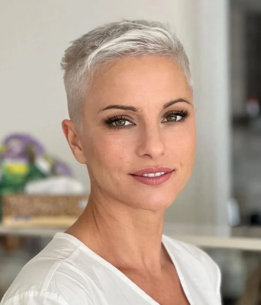 coupe très courte pour femme coupe très courte pour femme