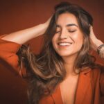 Cheveux couleur marron : quelle nuance choisir selon votre peau cheveux-couleur-marron