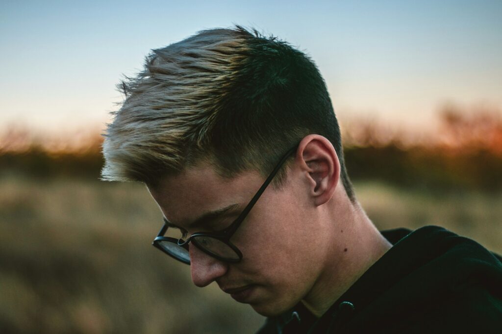 teindre-les-cheveux-homme