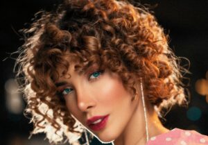 frange-cheveux-boucles