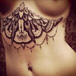 Tatouages dentelle : les motifs les plus élégants pour femmes tatouages-dentelle