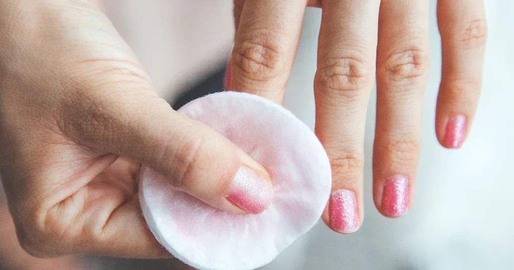 enlever-vernis-semi-permanent-naturellement-sans-acetone
